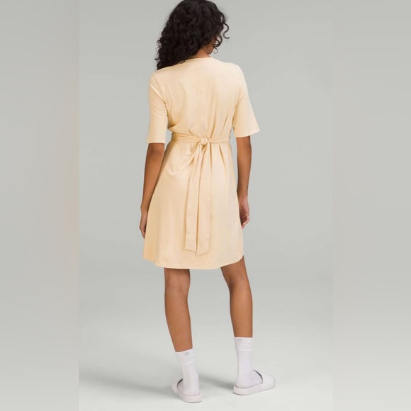 NWT Lululemon Cotton Wrap Front T-Shirt Dress Prosecco Size 4 - Picture 2 of 10
